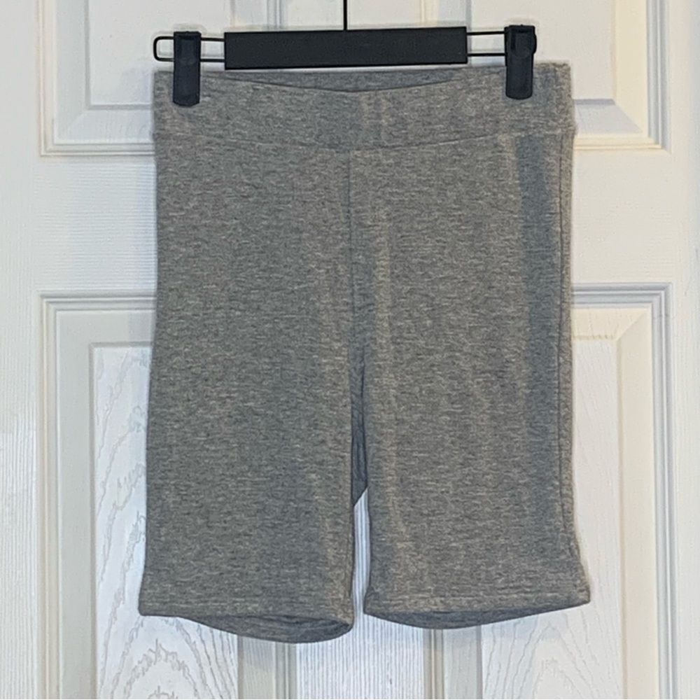 Naked Wardrobe Gray Shorts Size Medium